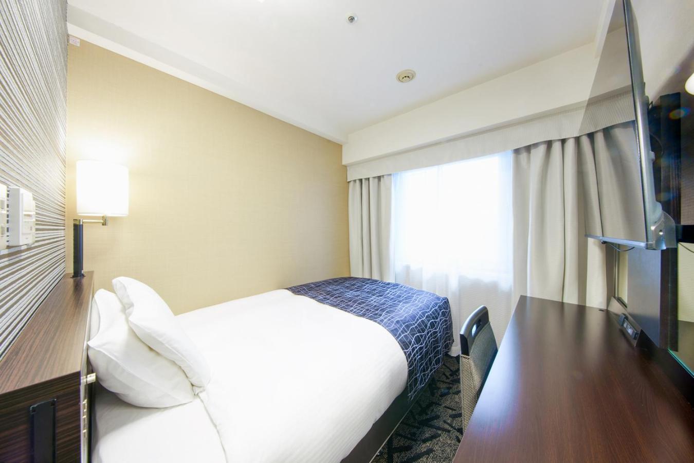 Apa Hotel Midosuji Hommachi Ekimae Osaka Exterior photo